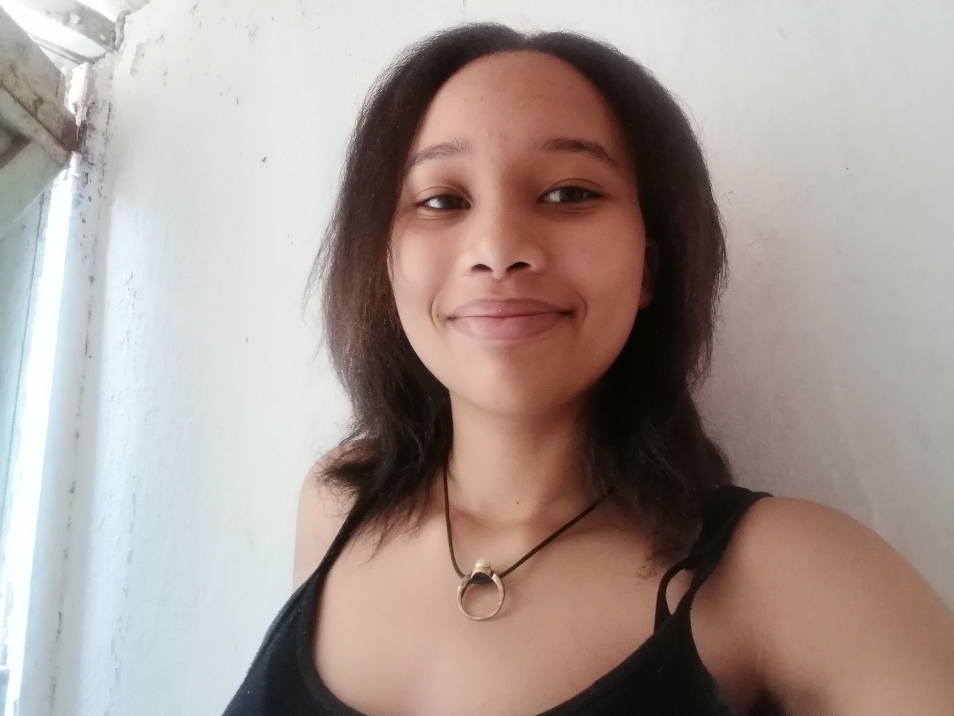 House sitter hair down