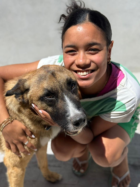 Chasidy - young and bubbly sitter with a rescue pup